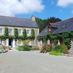 Manoir De Kercadic Couette-café Squiffiec